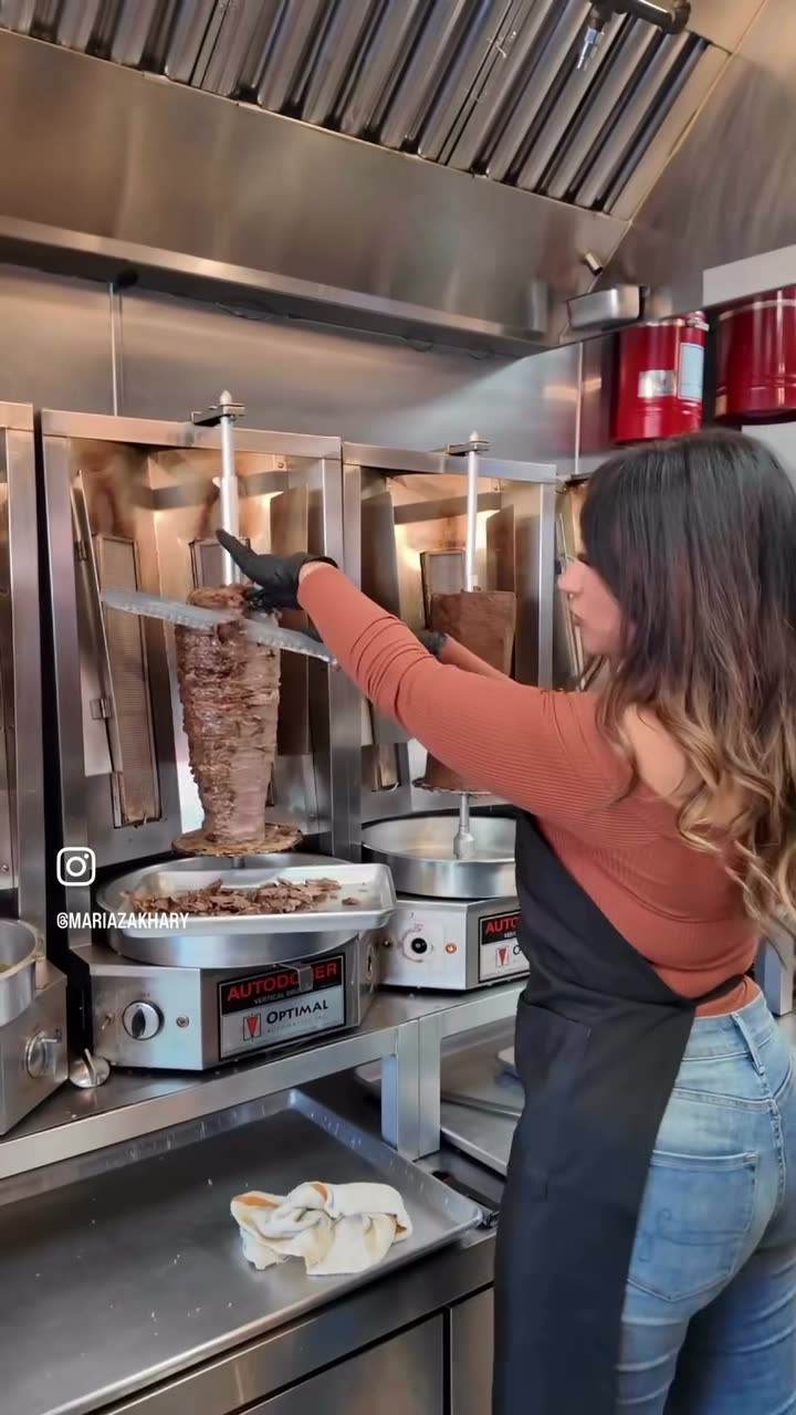 Food styling moment from one of our viral restaurant reels